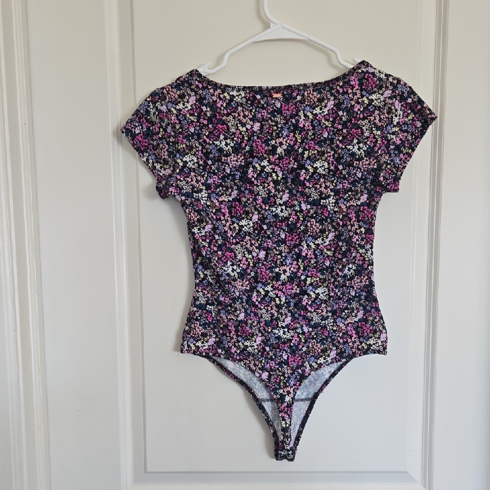 PINK Victoria's Secret Multicolor Floral Bodysuit- Med - Picture 2 of 5